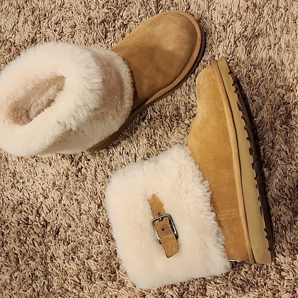 Euc Ugg Boots - image 1